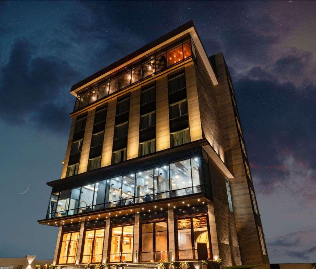 Clarion Hotel Epicure دهرادون المظهر الخارجي الصورة