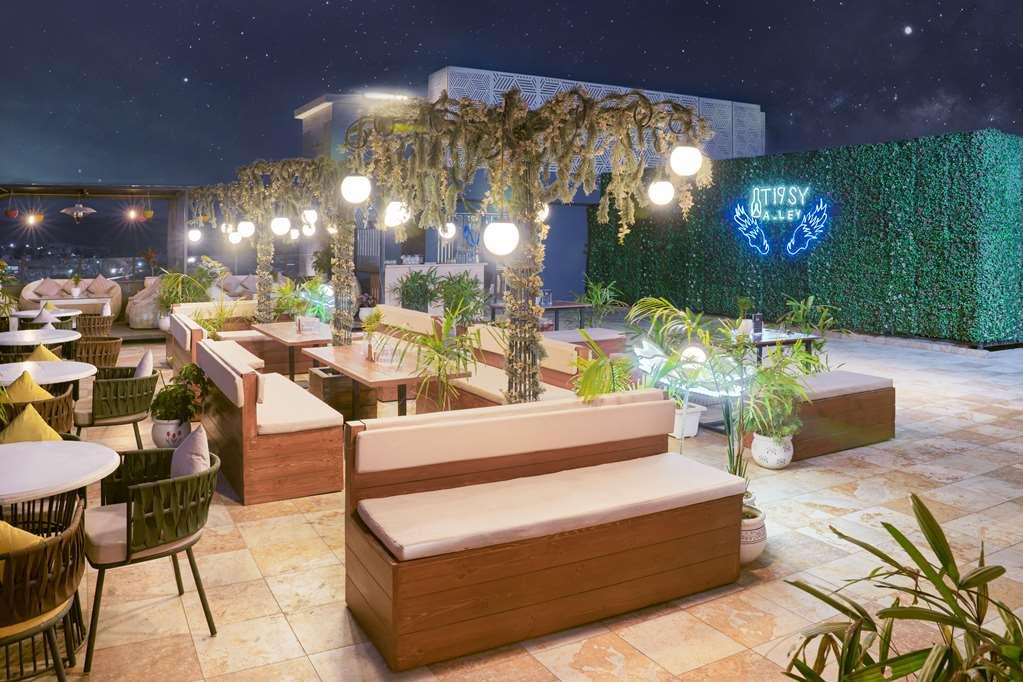 Clarion Hotel Epicure دهرادون المرافق الصورة